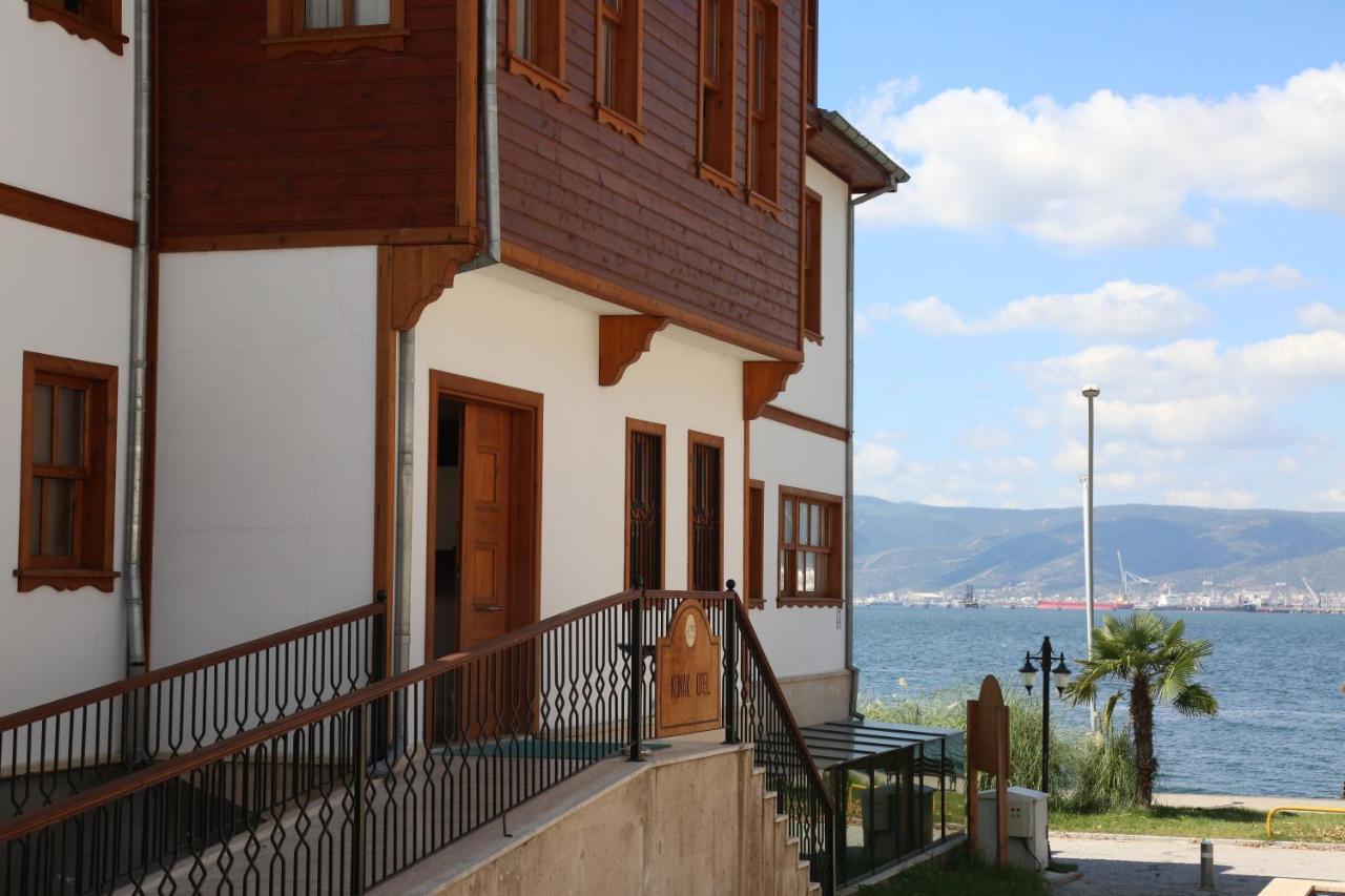Yali Konak Butik Otel Golcuk Экстерьер фото